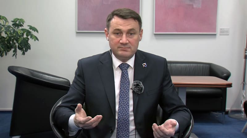 Obavy o hejtmana Půtu. Na ulici ho museli křísit, způsobil si vážné zranění