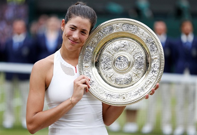 Bývalá wimbledonská šampionka Muguruzaová se pochlubila narozením syna