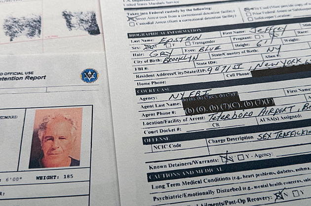 Kdo je začerněn v Epsteinových spisech? Americkým zákonodárcům přijde dopis
