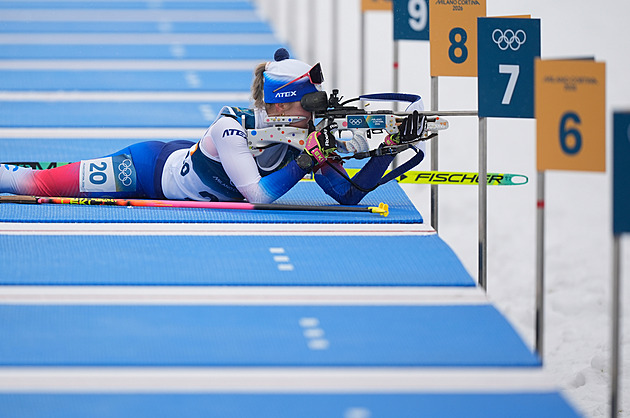 Biatlon na ZOH ONLINE: Ženy jedou stíhací závod, na startu jsou i tři Češky