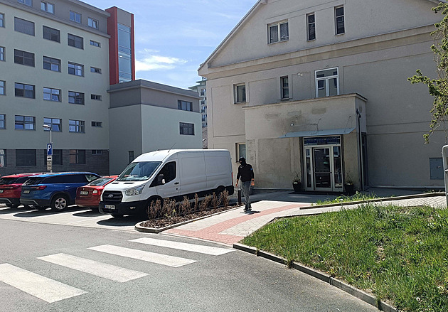 Provoz příbramské nemocnice je po zásahu policie bez omezení
