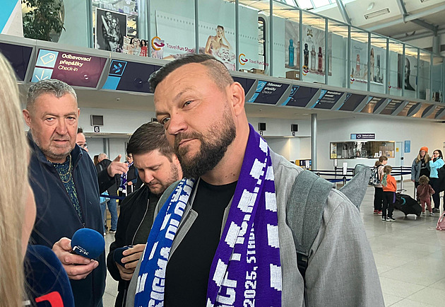 Chce hrát fotbal a je výborný psycholog. Ujfaluši o kandidátovi na českého trenéra