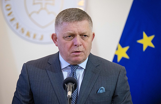 Slovenská vláda připravuje zrušení transakční daně, ohlásil premiér Fico