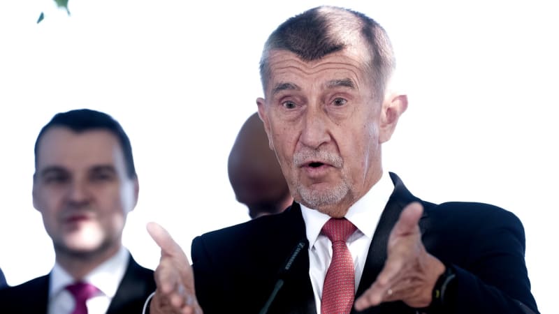 Babiš: Macinka by měl začít mluvit s prezidentem. Vycítil jsem, že je čas