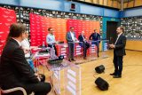 Jak zvýšit počet lékařů? Podívejte se na druhou část předposlední debaty Česko 2025