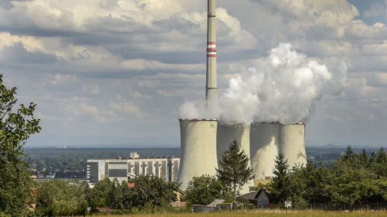 Hladík: Zrušit Green Deal? Cesta z EU a peklo pro Česko. Dohoda je demagogická, namítá Kobza
