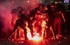 Srbsko je na kraji revoluce. Vučić rozhání blokádu ulic a děkuje chápavému Rusku