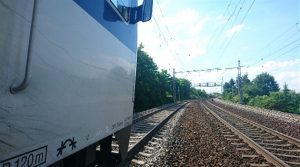 Rychlík srazil na Uherskohradišťsku člověka, ten nehodu nepřežil