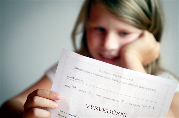 Známky na vysvědčení nejsou zrcadlo úspěchu. Rodiče to často zapomínají