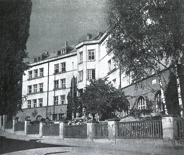 Stvůry gestapa: smrt si sadisticky užívali. Jejich kostry slouží jako pomůcky k výuce