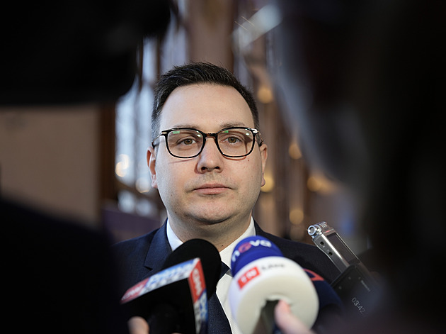Lipavský nemá žádné náznaky o dodávkách českých strojů do Ruska