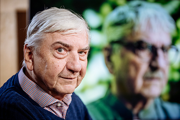 Je to terapie. Musíte hrát, i když zažíváte něco nepěkného, říká Miroslav Donutil