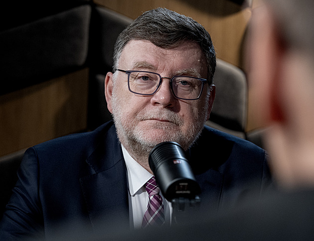 Schodek státního rozpočtu bude příští rok vyšší než letos, řekl Stanjura