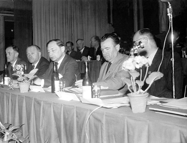 Výlet do historie sociální demokracie. Kdysi ji komunisté zničili, dnes opět spolu