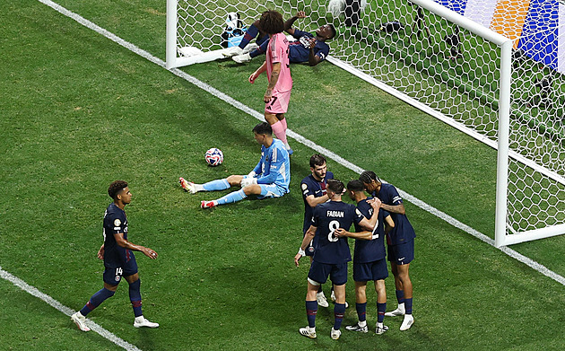 Žádné slitování. Paris St. Germain nasázelo Messiho Miami čtyři góly a slaví postup