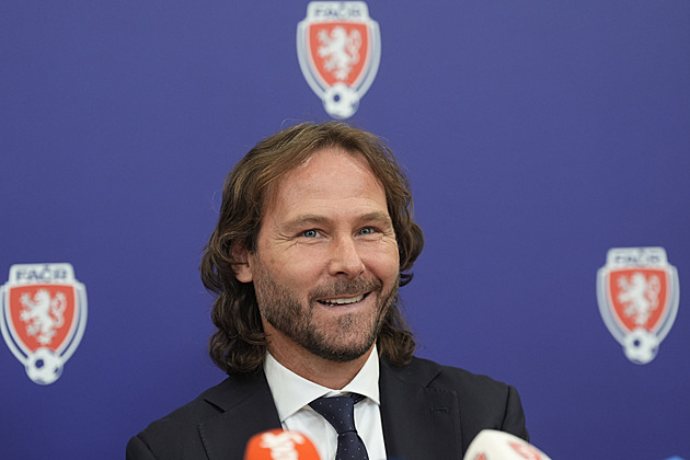Nedvěd po setkání s Haškem: Trenér má ve mně oponenta, může to pro něj být i tvrdé