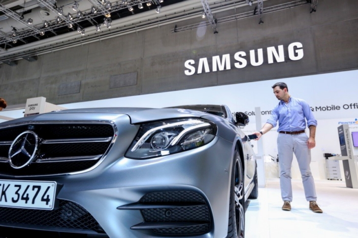 Samsung Wallet nově rozšiřuje digitální klíč pro další automobilku. Jaké telefony a vozy jej podporují?