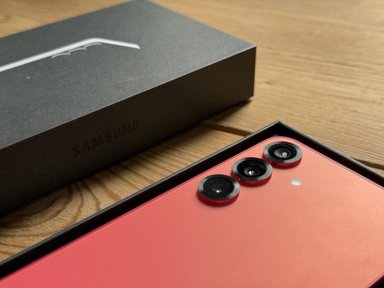 Samsung šokuje: Žádné vylepšení fotoaparátů až do Galaxy S28