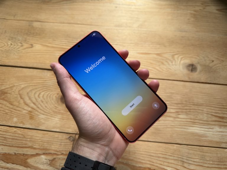 Řada Galaxy S25 dostává 3. betu One UI 8 (kompletní changelog)