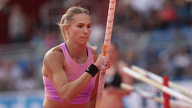 Švábíková skočila pro plný počet bodů, na ME družstev v Madridu vyhrála tyčku