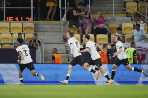 Atyp Nick. Umí, co by umět neměl. Němec Woltemade je fotbalista pro budoucnost