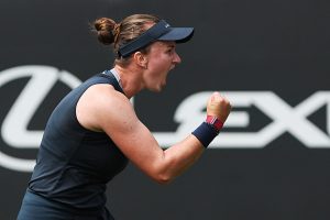 Krejčíková zpět ve Wimbledonu: Pohádka. Když budu hrát dobře, trofej mi zase dají
