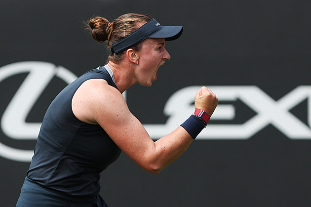 Krejčíková zpět ve Wimbledonu: Pohádka. Když budu hrát dobře, trofej mi zase dají