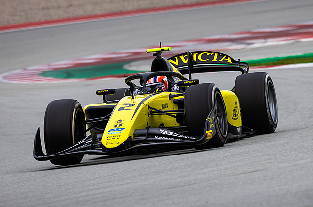 Formule 2 v roce 2025: program a výsledky Romana Staňka