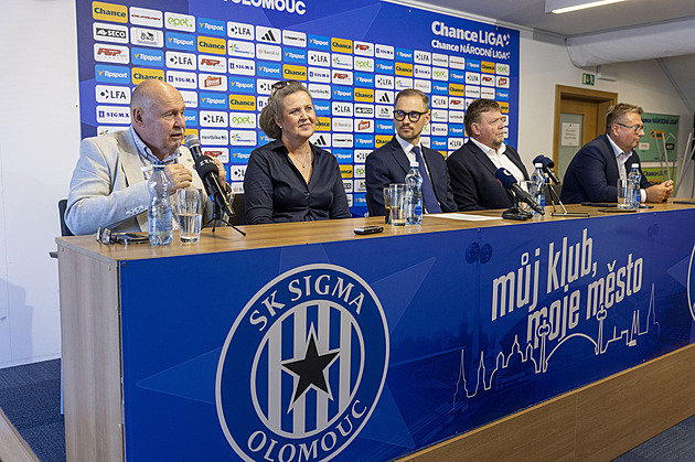 Moravský klub do moravských rukou. Noví majitelé zaplatí za Sigmu přes sto milionů