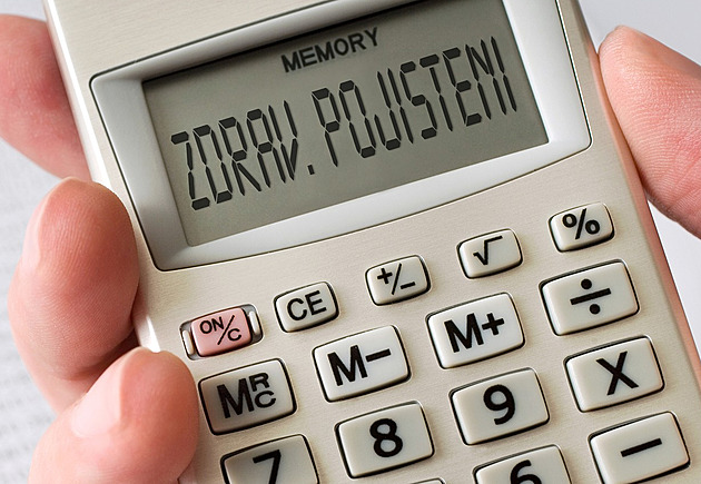 Zdravotní pojištění: kdo hradí sám, kdy stát a kolik hrozí za dluh