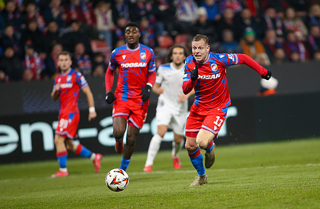 Fotbalisté Plzně vyhráli i třetí přípravný zápas, v Komárově dal hattrick Vydra