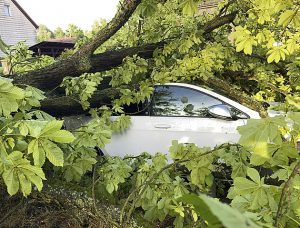 Prudká bouře způsobila chaos v Berlíně, v Durynsku zaznamenali tornádo