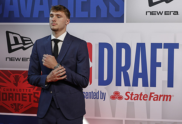 Nový miláček Ameriky bude hrát za Dallas. Coopera Flagga poslal do Texasu draft
