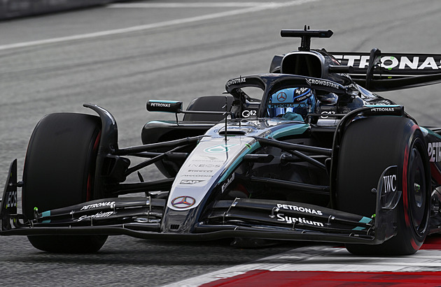 V tréninku F1 v Rakousku byl nejrychlejší Russell před Verstappenem