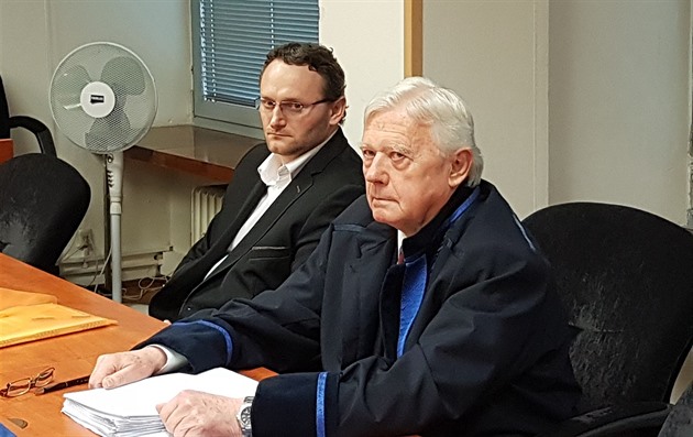 Může ven. Soud podmíněně propustil muže, který rozstřílel Roma v dodávce