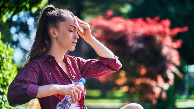 RADAR: Česko zchladily bouřky, tropy se ale vrátí. Podívejte se, kdy teploměr vystoupá na 36 °C