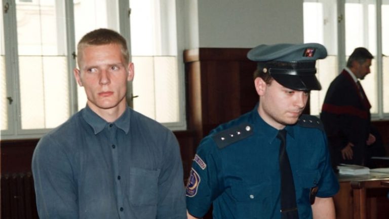 Brutální vražda, která otřásla Českem. Chlapec ubil vychovatelku, soudce litoval mírného trestu