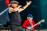 AC/DC se do Prahy vrátili i se zpěvákem Johnsonem. Pro 60 tisíc lidí zahráli klasiky i novinky