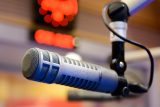 Pro podnikatele se mění způsob úhrady rozhlasového poplatku. Určuje ho počet zaměstnanců i vozidel