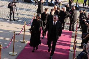 Doprovodný program na KVIFF 2025: Koncerty, výstavy i stand-up