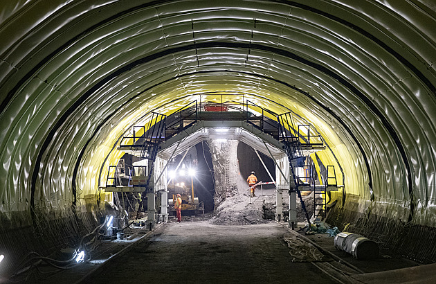 Antimonopolní úřad potvrdil správnost vyloučení firmy PVM z tendru na metro D