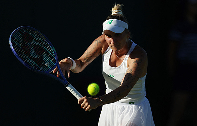 Na trávě ještě neprohrála. Vondroušová o narozeninách, britské hvězdě i lámání ruky